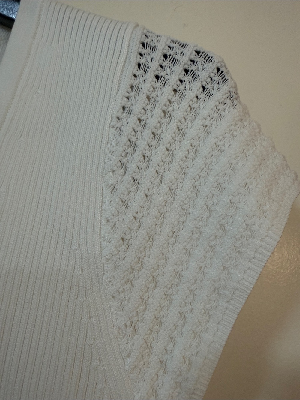 Zara Women’s White Knit Scoop Neck Short Sleeve Top - Picture 6 of 12